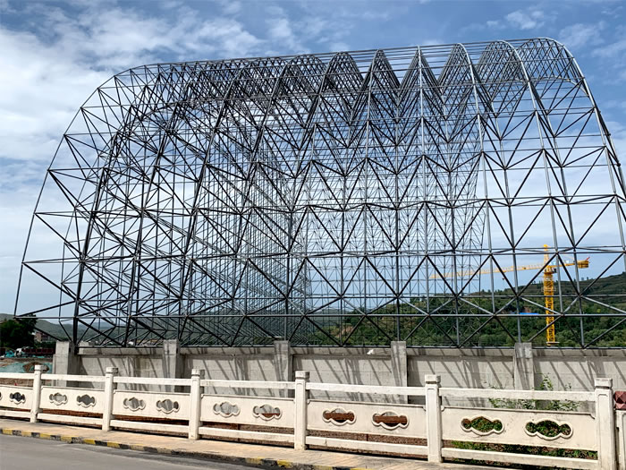 吐鲁番山寨矿储煤棚网架